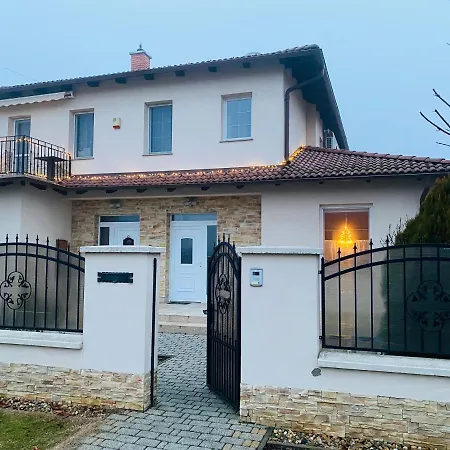 Aura Hajduszoboszlo