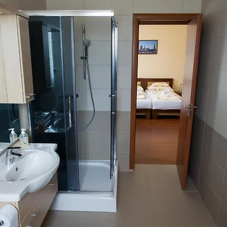 Apartman Aura *
